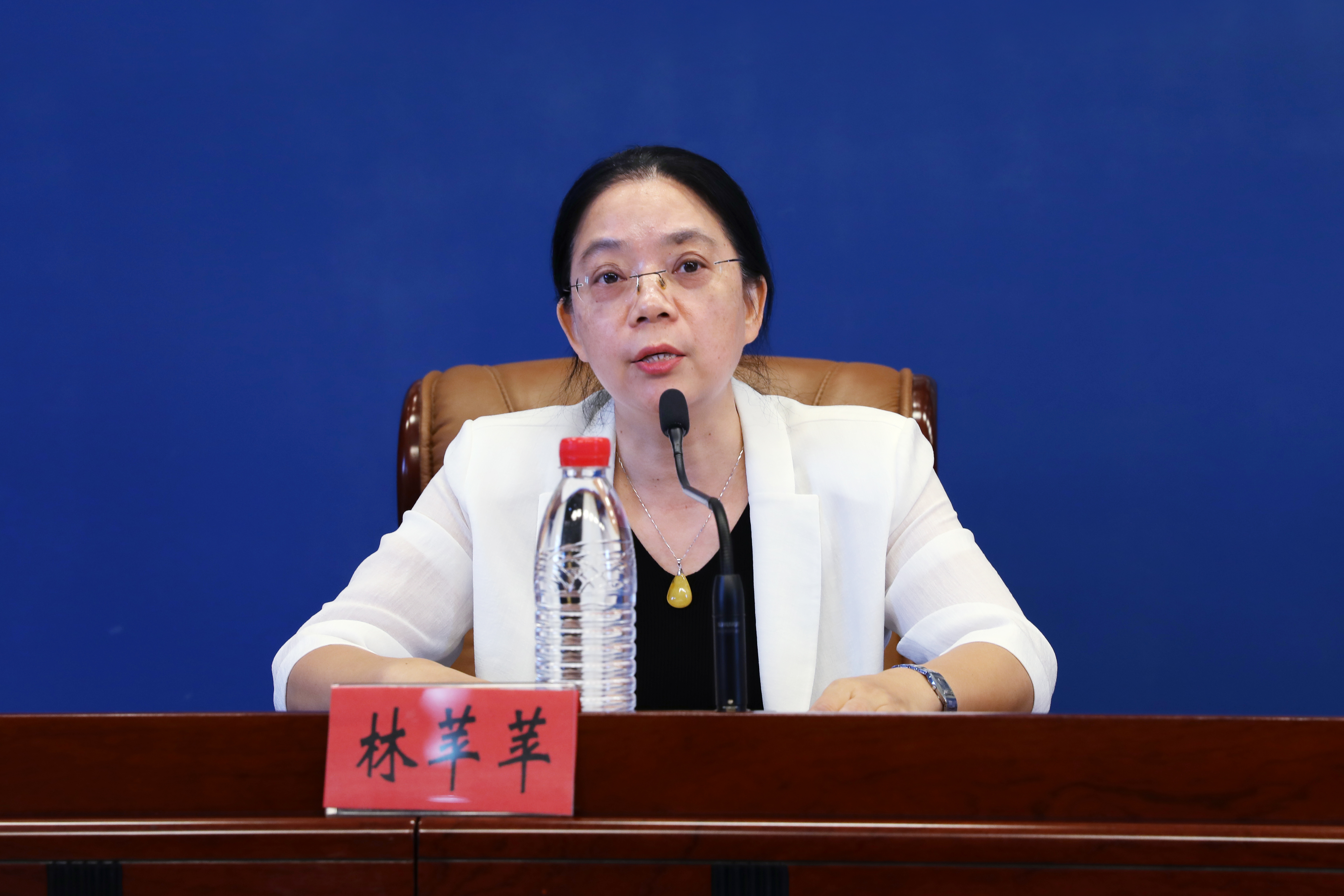 林苹苹.jpg