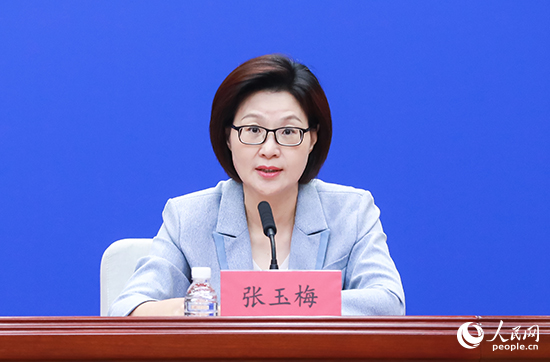 张玉梅.jpg